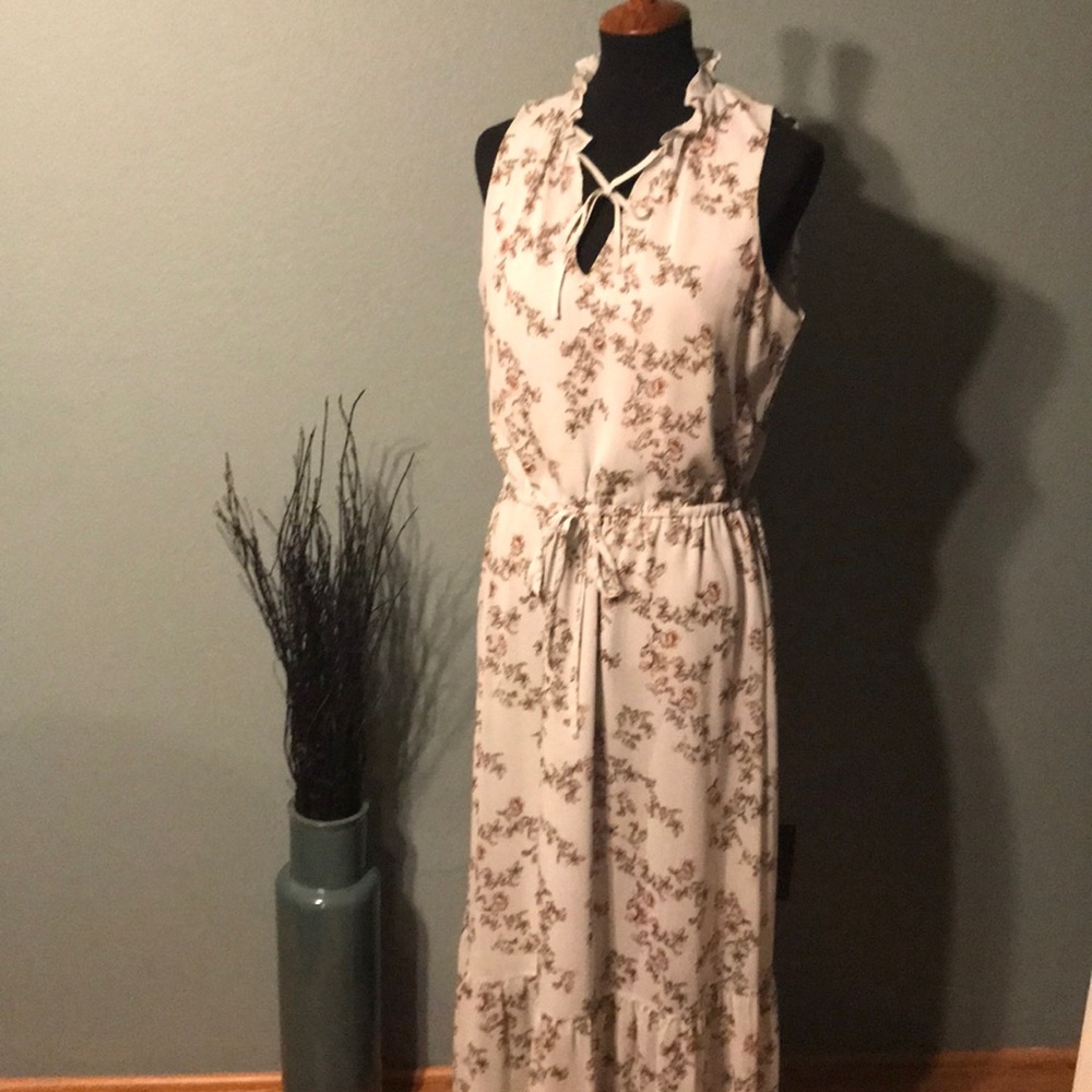 Sleeveless Maxi Dress